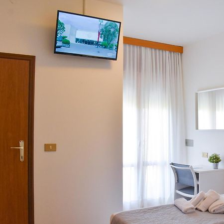 Hotel Umberto ليدو دي يسولو المظهر الخارجي الصورة