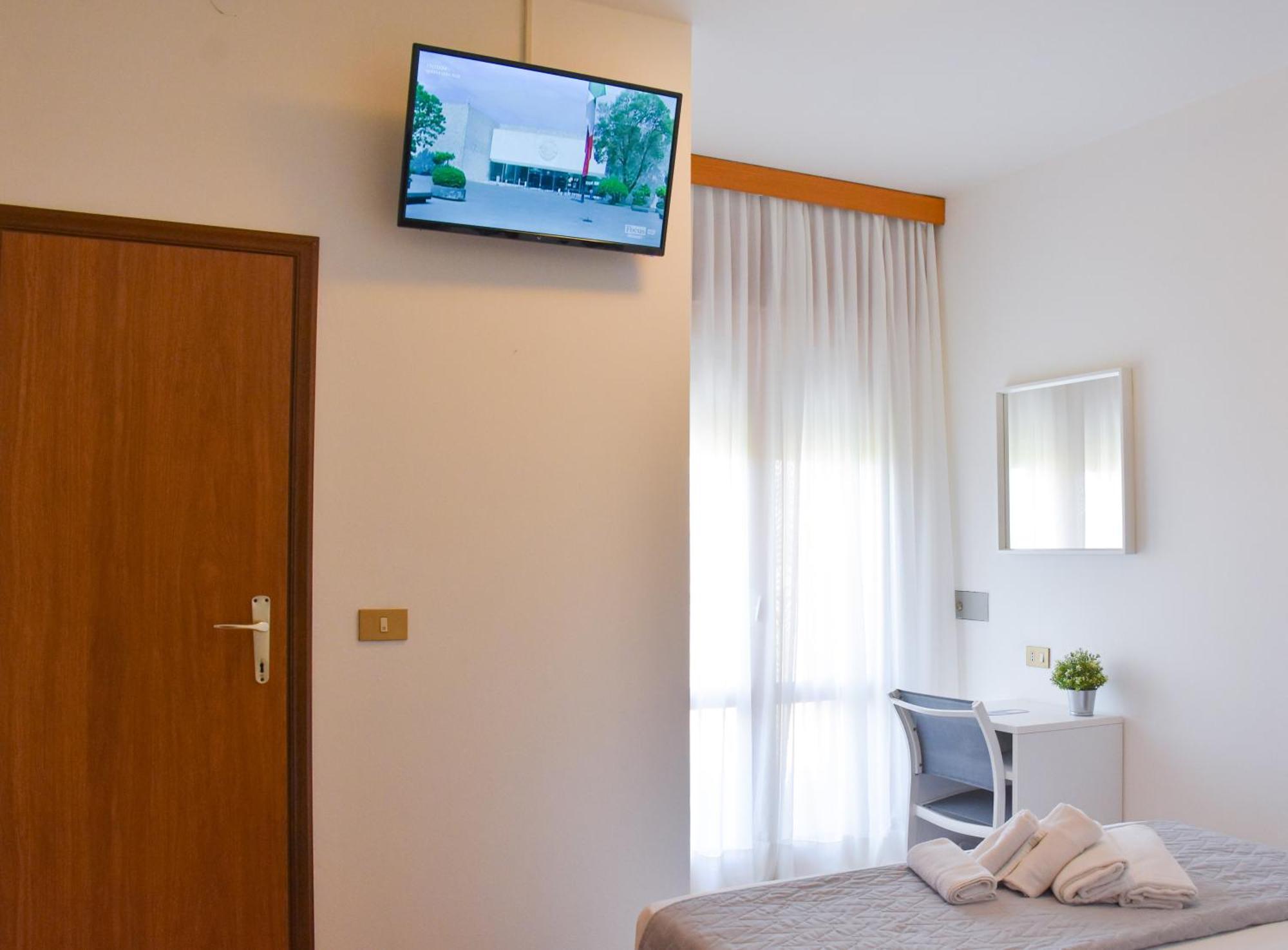 Hotel Umberto ليدو دي يسولو المظهر الخارجي الصورة