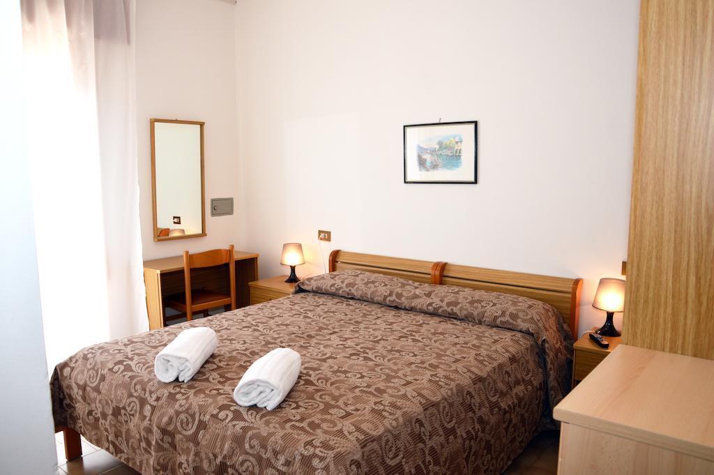 Hotel Umberto ليدو دي يسولو المظهر الخارجي الصورة